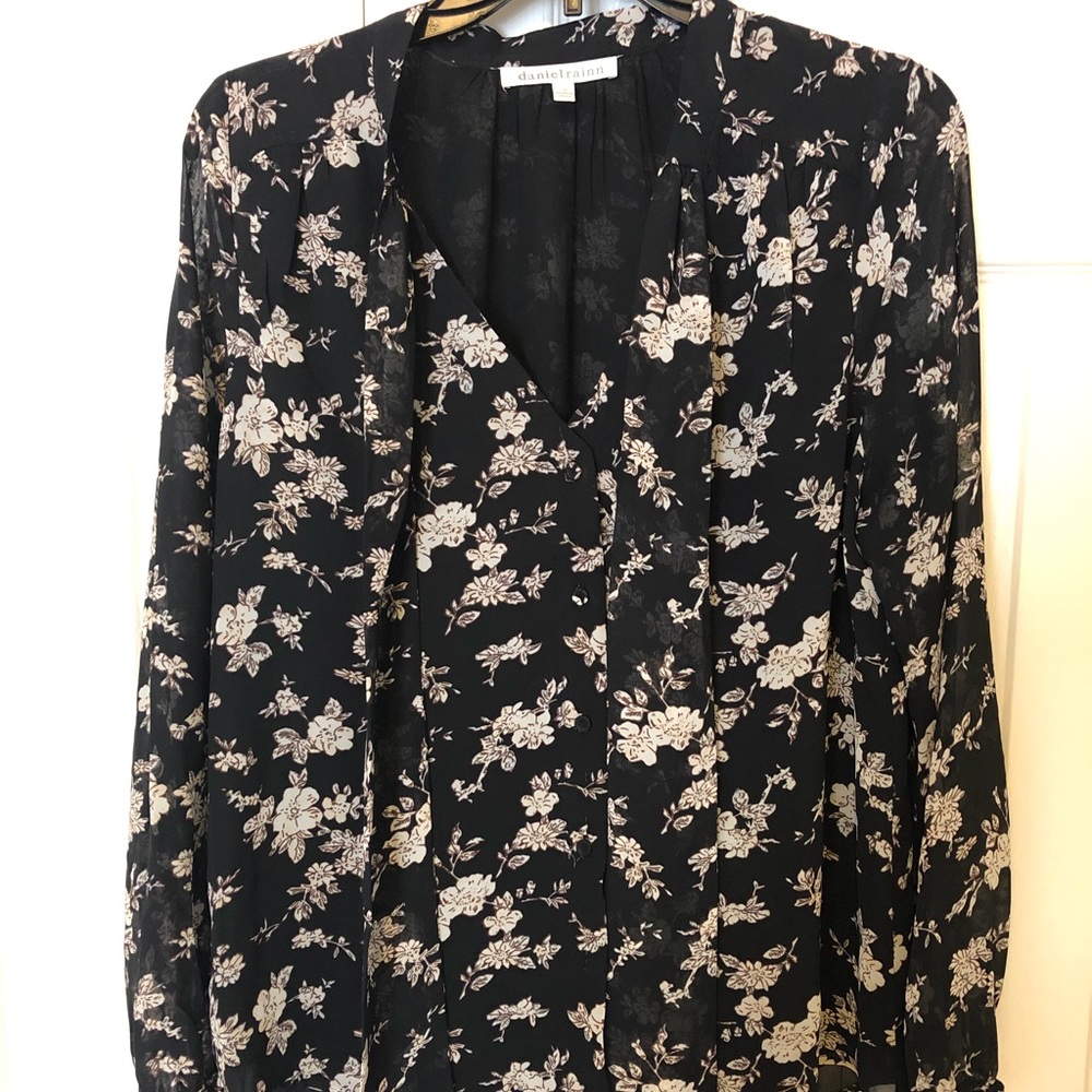 Black and beige Chiffon blouse